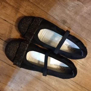 NEW! Girls Balleto Black Bow Shoes Size 4.5  ☆